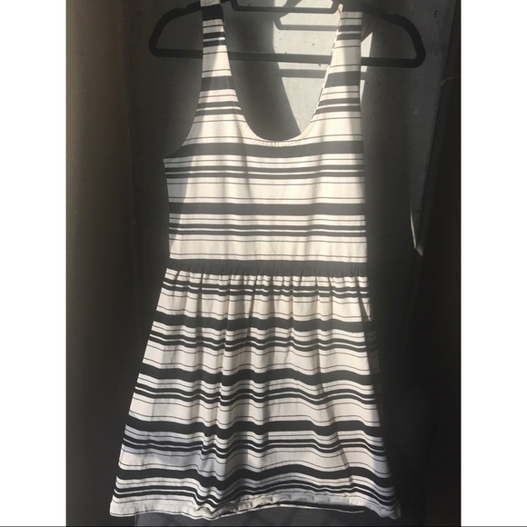 ➽ J Crew Stripey Linen Dress - Picture 2 of 5